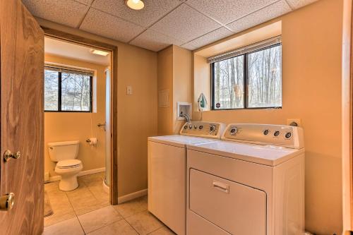 Ski Swim & Golf At The Hideout Hideaway! - thumb 2