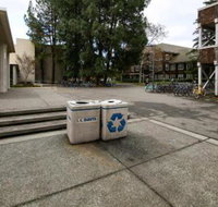 NEW Well Appointed Residence in the Heart of Davis - Accommodation Ohio