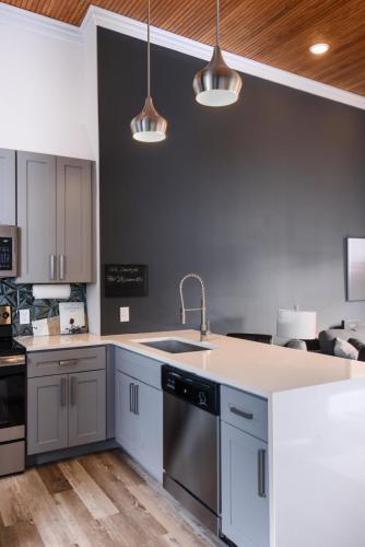 Mins To Downtown Ballpark Arch With Free Parking W & D Zencity At Bordeaux - thumb 5