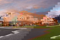 Hampton Inn  Suites Moline-Quad City International Airport