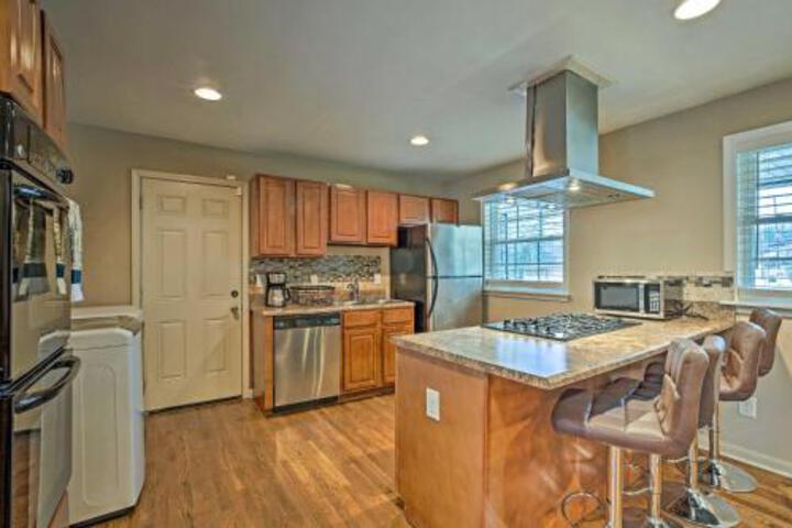 Urban Oasis With Game Room 6 Mi To Downtown ATL - thumb 0