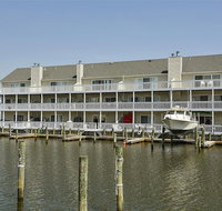 Bethany Marina 44 Yacht Basin by Long  Foster - Accommodation Ohio