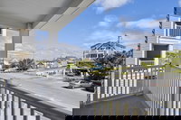 Barefeet Retreat 1-w by Long  Foster