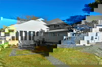 Kozy Kottage 4 West Farmington by Long  Foster