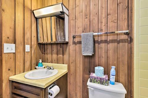 Cozy Pet Friendly Escape 1Mi To Beech Mtn Ski - thumb 6