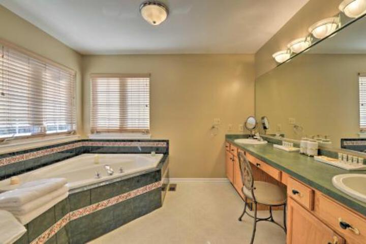 Atlantic City Area Home W / Pool + Hot Tub Hut - thumb 1