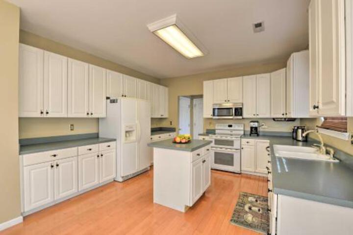 Atlantic City Area Home W / Pool + Hot Tub Hut - thumb 5