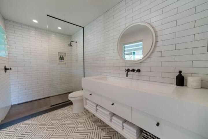 Hanalei Beach House Estate Home - thumb 0