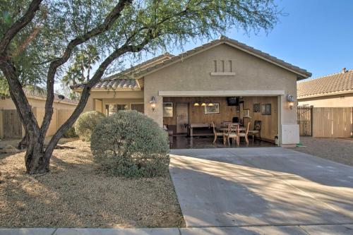 Pet Friendly Hub W / Game Room & Backyard Oasis - thumb 3