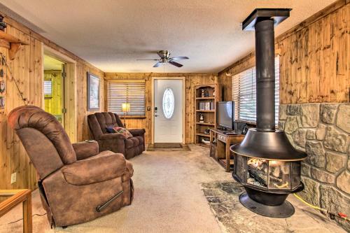 Couples Cabin In Arts & Crafts Community! - thumb 6