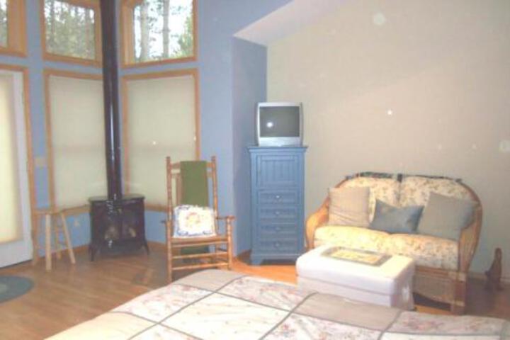 Saltbox - thumb 0
