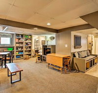 Cozy Updated Home by Fountain Lake  Main St - Accommodation Ohio