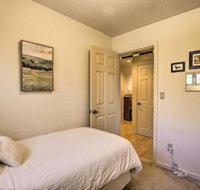 Woodland Retreat with Pool  Nearby Wineries - Accommodation Ohio