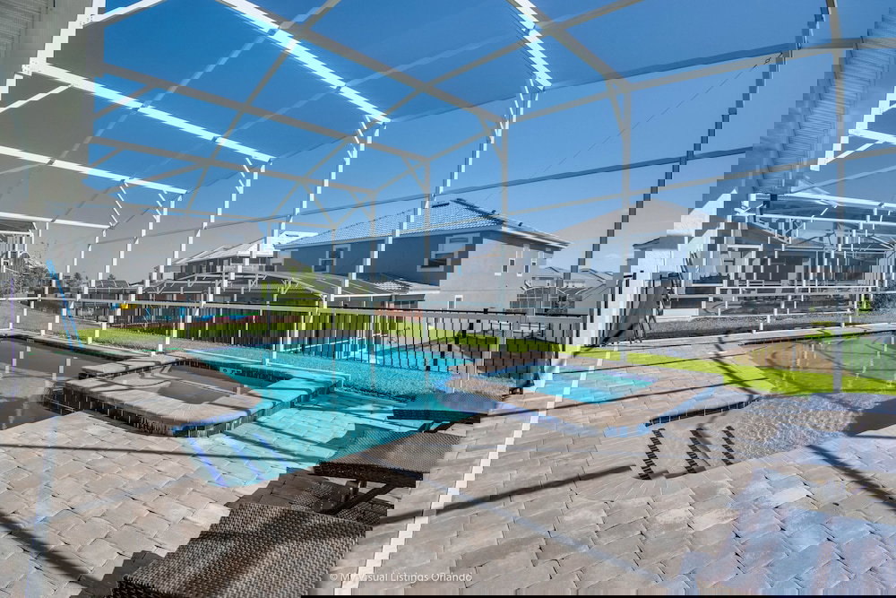 1533 Mulligan Blvd - thumb 0