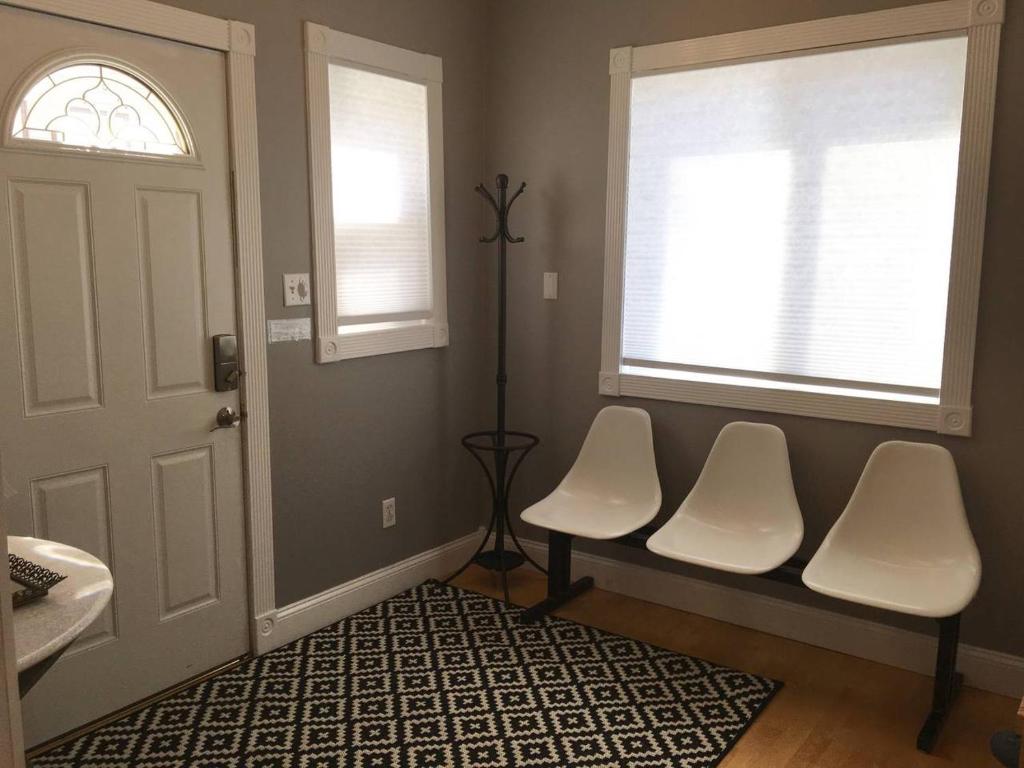  30min To Downtown THE COSMOPOLITAN - thumb 4