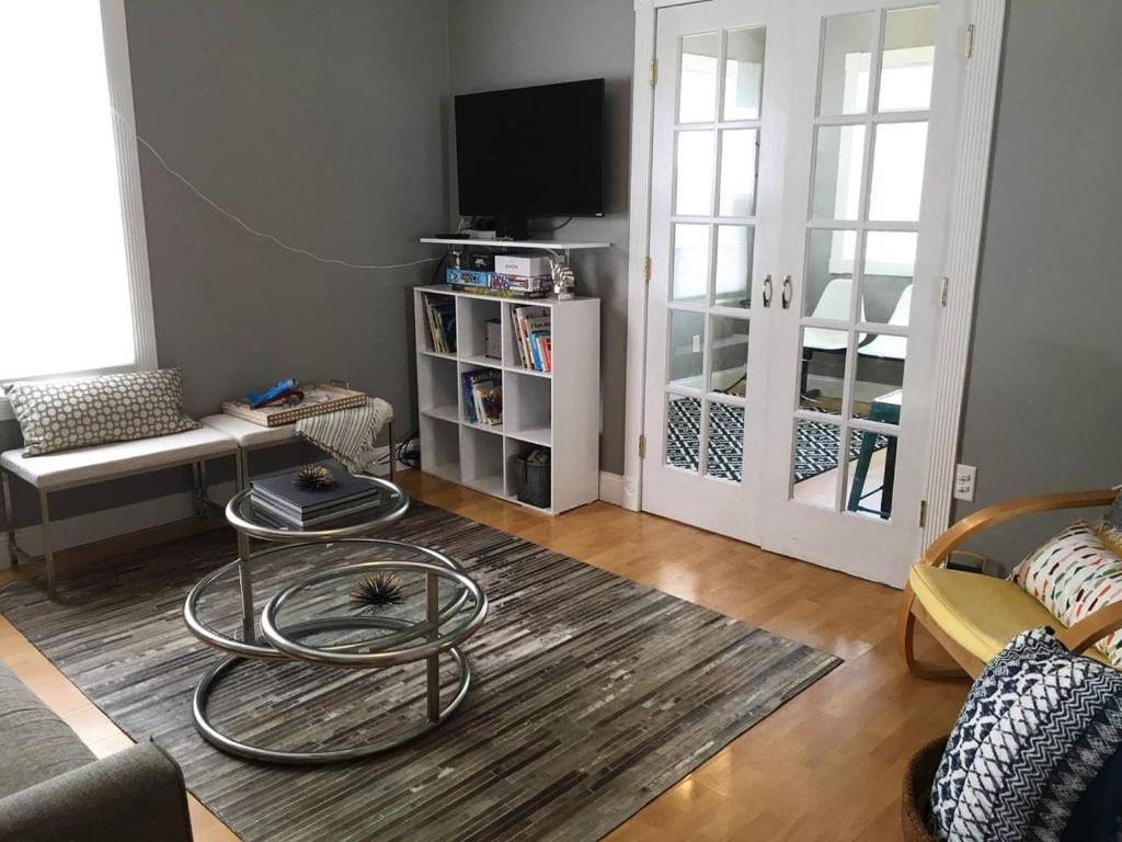  30min To Downtown THE COSMOPOLITAN - thumb 6