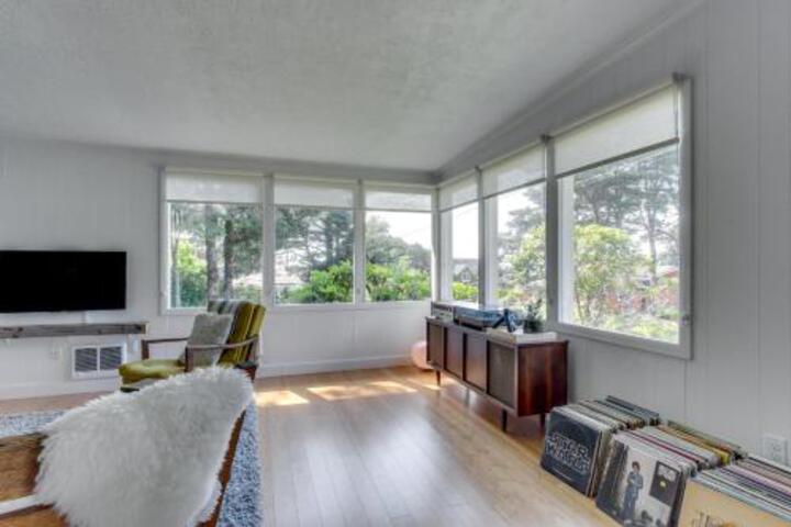 Alki House - thumb 6