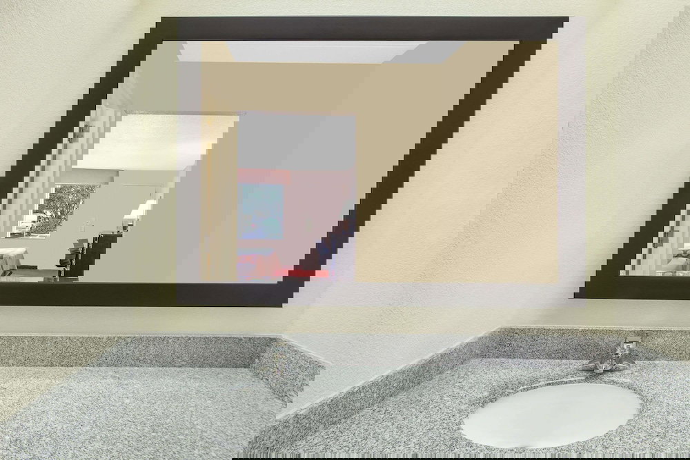 Super 8 By Wyndham Bulls Gap Greeneville Area - thumb 3