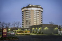 Crowne Plaza Saddle Brook an IHG Hotel