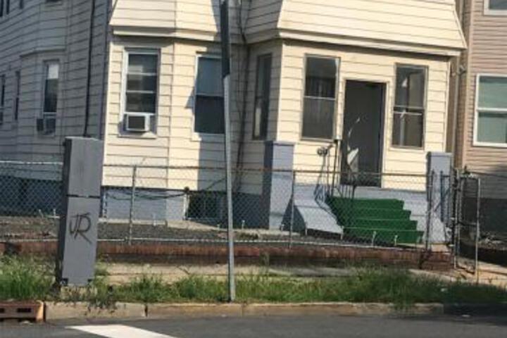 Ella House - thumb 4