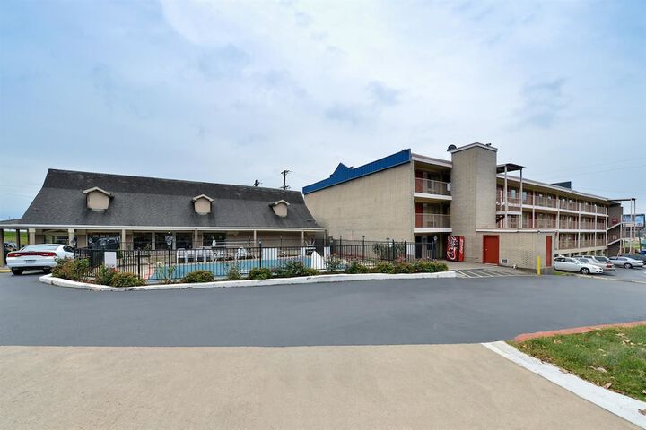 Americas Best Value Inn-North Little Rock - thumb 3