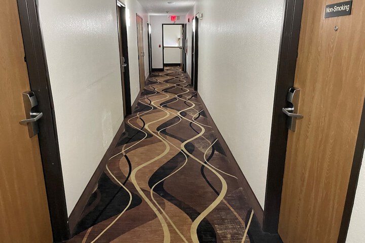 Super 8 By Wyndham Altoona - thumb 2