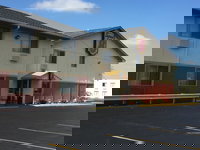 Super 8 by Wyndham Merrillville