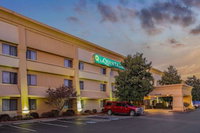 La Quinta Inn  Suites by Wyndham N Little Rock-McCain Mall