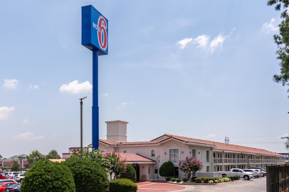 Motel 6 North Little Rock, AR - McCain - thumb 2