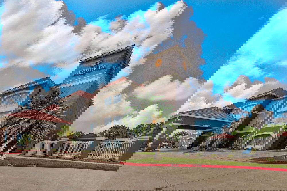 La Quinta Inn & Suites By Wyndham Port Lavaca - thumb 1