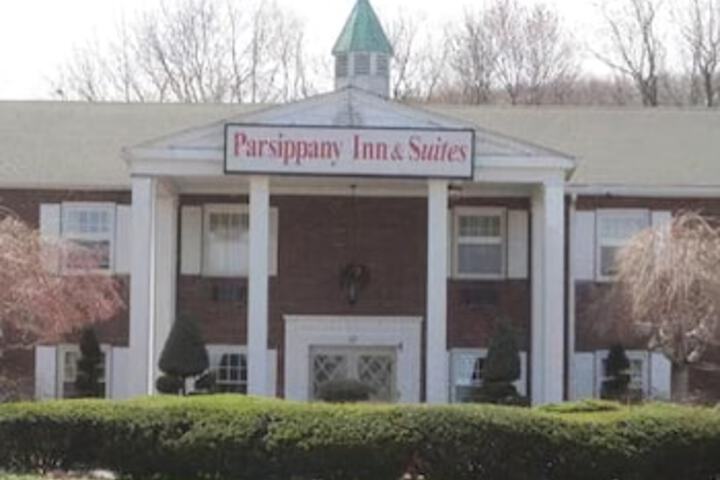 Parsippany Inn And Suites Morris Plains - thumb 1