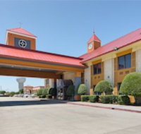 Red Roof Inn Plus Dallas - Addison - Accommodation Ohio