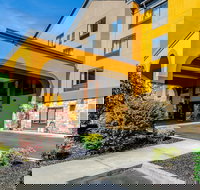 Quality Inn  Suites Abingdon - Accommodation Ohio