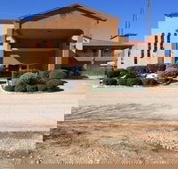 Super 8 by Wyndham Bastrop TX - Accommodation Ohio