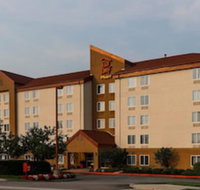 Red Roof Inn PLUS Long Island - Garden City - Accommodation Ohio
