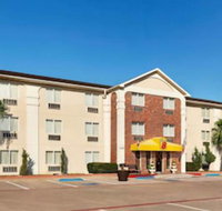 Super 8 by Wyndham Waco University Area - Accommodation Ohio