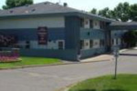 Wakota Inn  Suites
