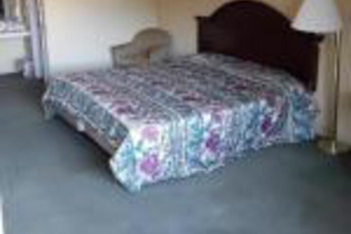 Regency Inn Fayetteville/Fort Bragg - thumb 0