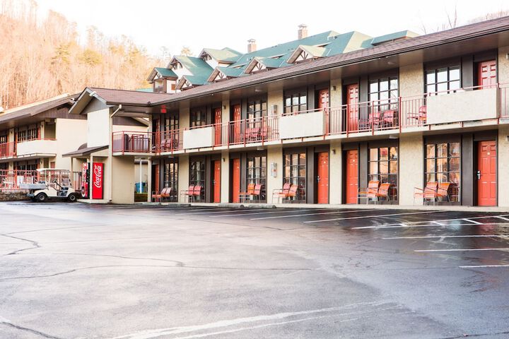 Mountain House Inn - thumb 5