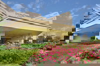 DoubleTree by Hilton Hotel Newark Airport