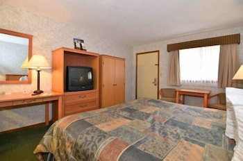 UBar Inn & Suites - thumb 2