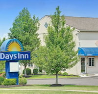 Days Inn by Wyndham Bethel - Danbury - Accommodation Ohio