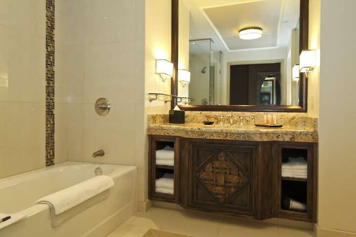 L'Auberge Casino Resort Lake Charles - thumb 7