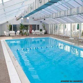 Point Plaza Suites At City Center - thumb 3