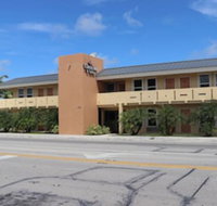 Curtis Inn  Suites - Accommodation Ohio
