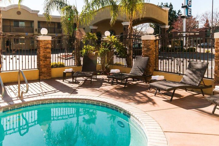 Quality Inn Chico - thumb 4