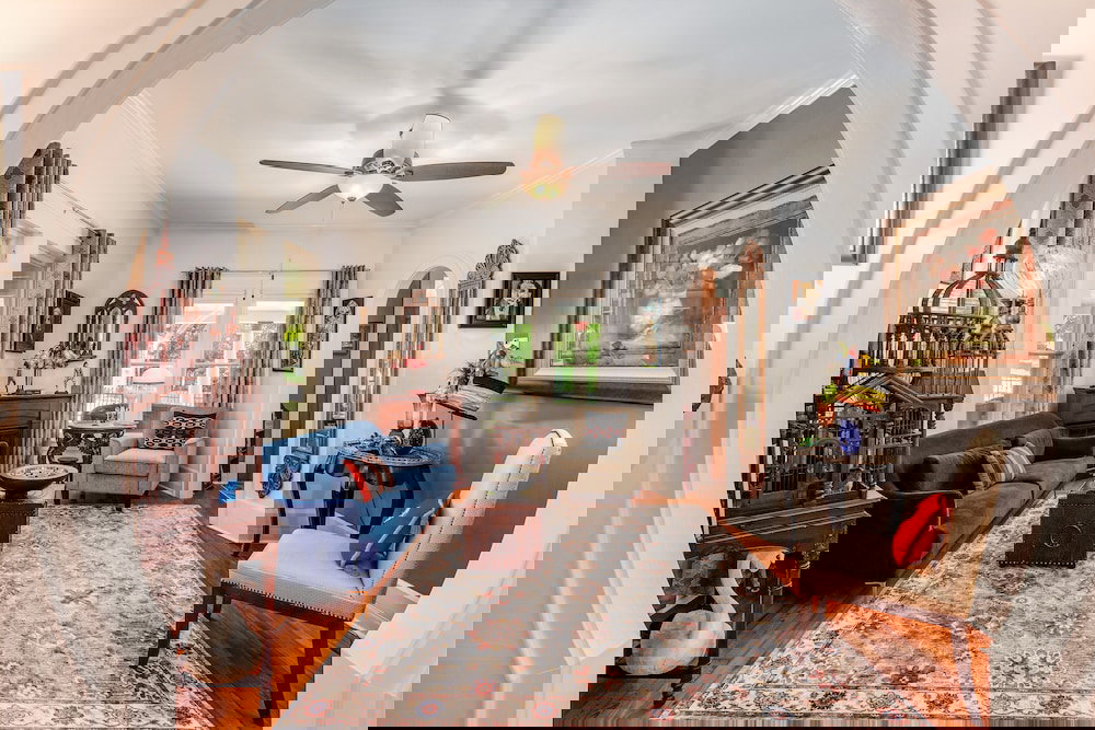 Red Bud Manor - thumb 4