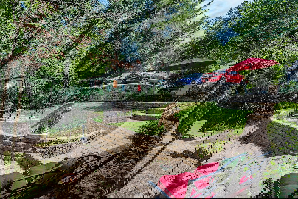 Red Bud Manor - thumb 2