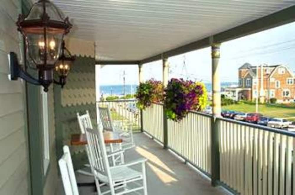 Majestic Hotel - thumb 1