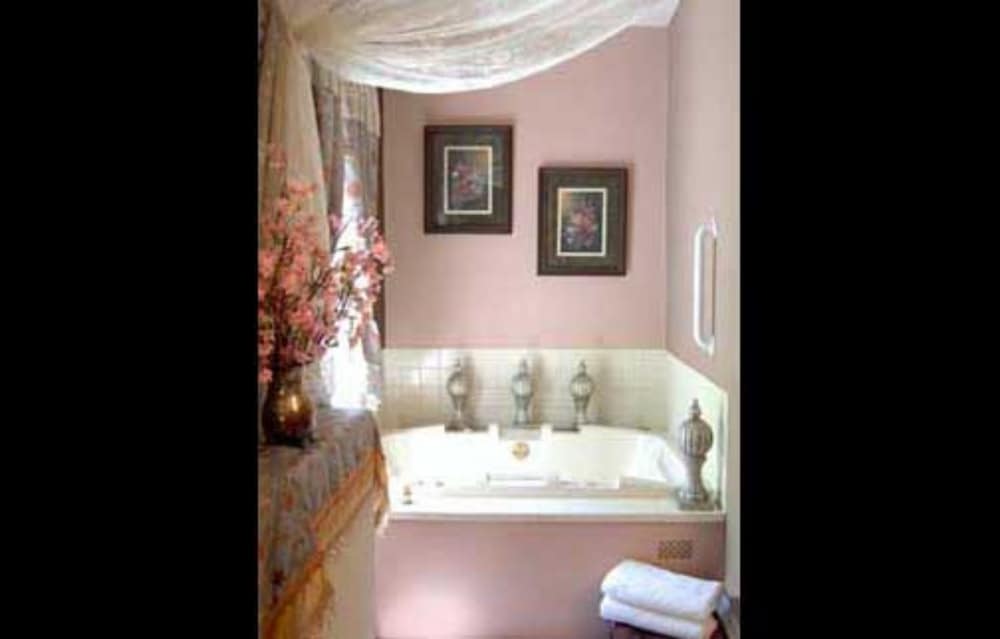 The Pillar Inn - thumb 5